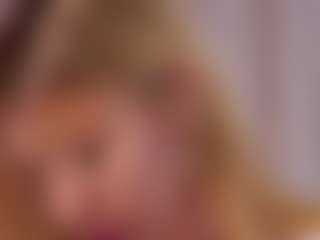 MaeBrowning's Live Sex Cam Show