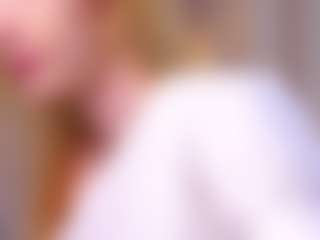 MaeBrowning's Live Sex Cam Show