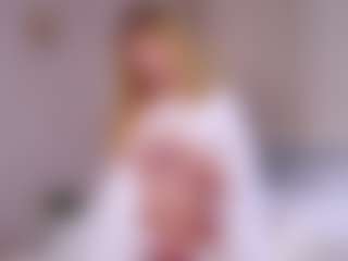 Live cam show with MaeBrowning - Ass Bouncing on sexylive.show