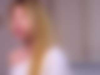 MaeBrowning's Live Sex Cam Show