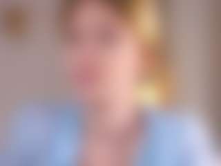 MaeBrowning's Live Sex Cam Show
