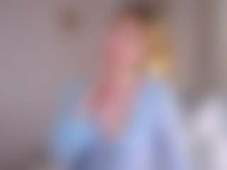 MaeBrowning's Live Sex Cam Show