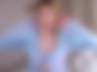 MaeBrowning's Live Sex Cam Show