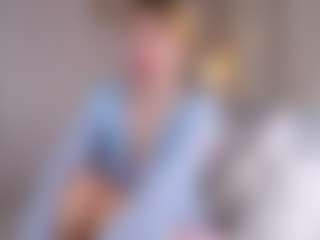 MaeBrowning's Live Sex Cam Show