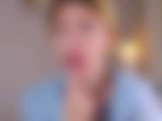 MaeBrowning's Live Sex Cam Show
