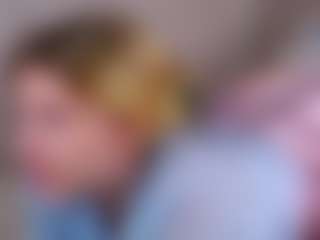 MaeBrowning's Live Sex Cam Show