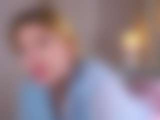 MaeBrowning's Live Sex Cam Show