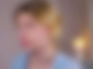 MaeBrowning's Live Sex Cam Show
