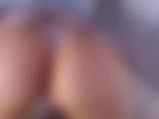 MaeBrowning's Live Sex Cam Show