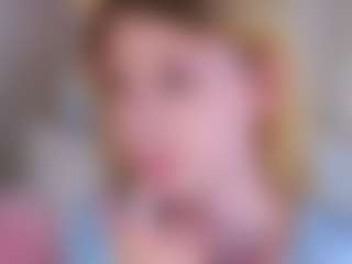 MaeBrowning's Live Sex Cam Show