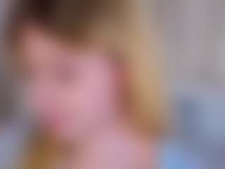MaeBrowning's Live Sex Cam Show
