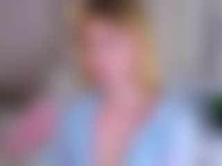 MaeBrowning's Live Sex Cam Show