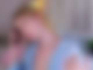 MaeBrowning's Live Sex Cam Show