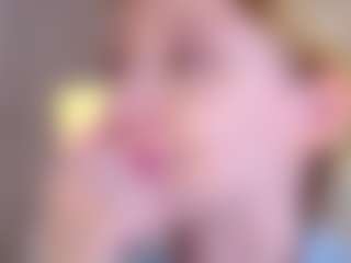 MaeBrowning's Live Sex Cam Show