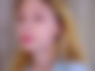 MaeBrowning's Live Sex Cam Show
