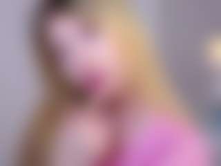 MaeBrowning's Live Sex Cam Show