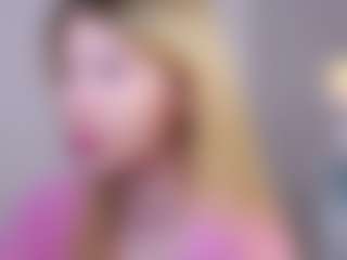 MaeBrowning's Live Sex Cam Show