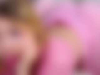 MaeBrowning's Live Sex Cam Show