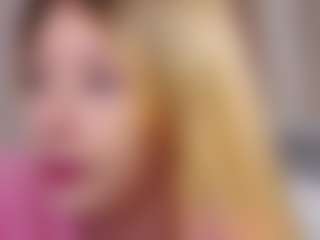 MaeBrowning's Live Sex Cam Show