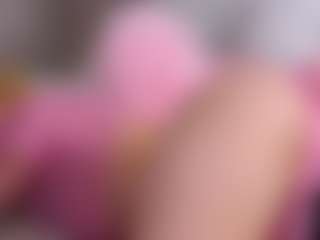 MaeBrowning's Live Sex Cam Show