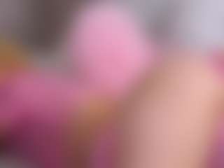 MaeBrowning's Live Sex Cam Show