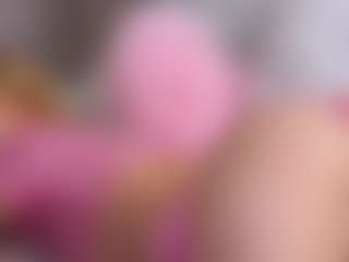 MaeBrowning's Live Sex Cam Show