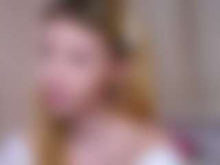 MaeBrowning's Live Sex Cam Show