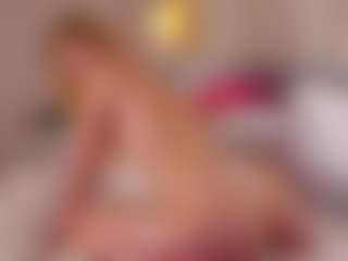 MaeBrowning's Live Sex Cam Show