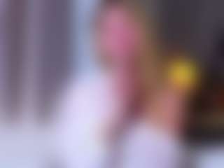 MaeBrowning's Live Sex Cam Show