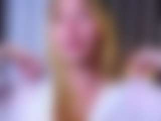 MaeBrowning's Live Sex Cam Show