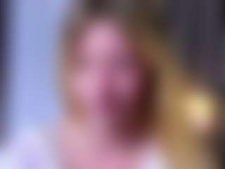 MaeBrowning's Live Sex Cam Show