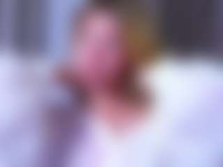 MaeBrowning's Live Sex Cam Show