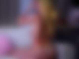 MaeBrowning's Live Sex Cam Show