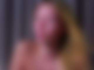 MaeBrowning's Live Sex Cam Show