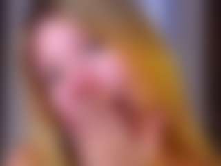 MaeBrowning's Live Sex Cam Show