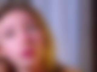 MaeBrowning's Live Sex Cam Show