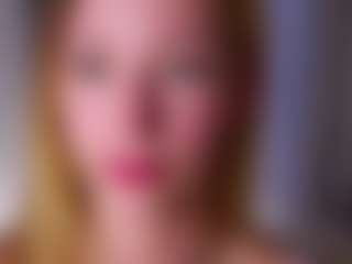 MaeBrowning's Live Sex Cam Show
