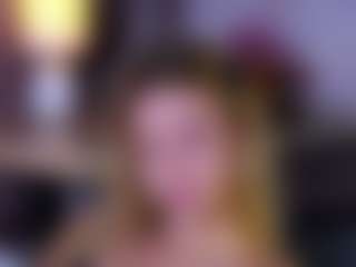 MaeBrowning's Live Sex Cam Show