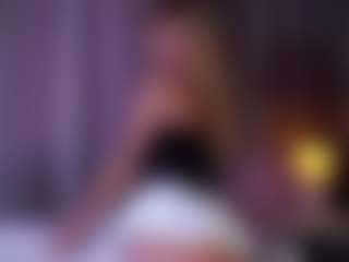 MaeBrowning's Live Sex Cam Show