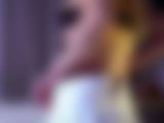 MaeBrowning's Live Sex Cam Show