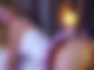 MaeBrowning's Live Sex Cam Show