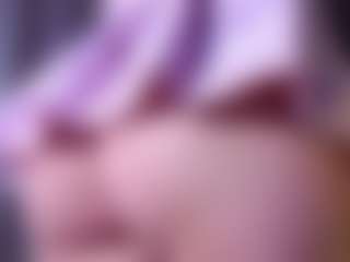 MaeBrowning's Live Sex Cam Show