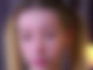 MaeBrowning's Live Sex Cam Show
