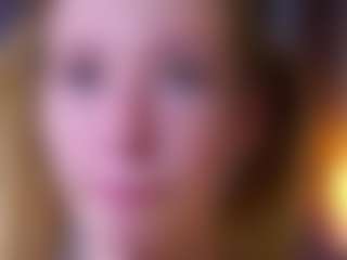MaeBrowning's Live Sex Cam Show