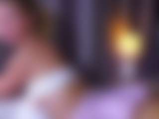 MaeBrowning's Live Sex Cam Show