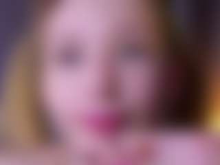 MaeBrowning's Live Sex Cam Show