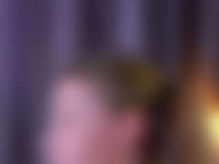 MaeBrowning's Live Sex Cam Show