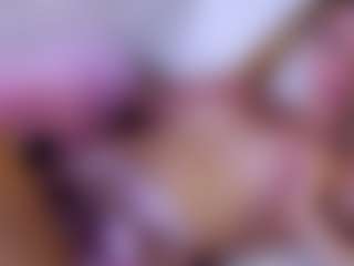 MaeBrowning's Live Sex Cam Show