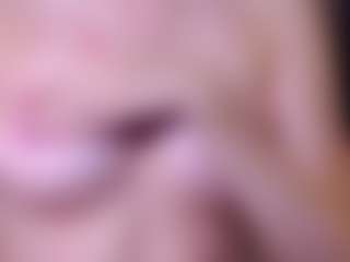 MaeBrowning's Live Sex Cam Show