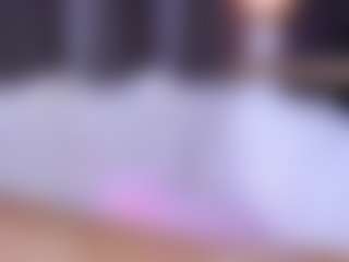 MaeBrowning's Live Sex Cam Show